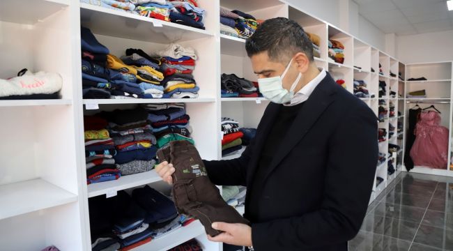 MENDERES'TE GİYİM BANKASI AÇILDI