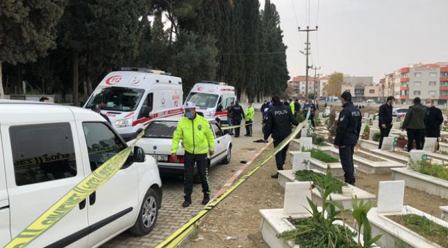 Mezarlıkta karşılaştığı kardeşi ve yengesini pompalı tüfekle vurdu