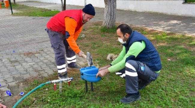 Narlıdere’de can dostlar için su kabı