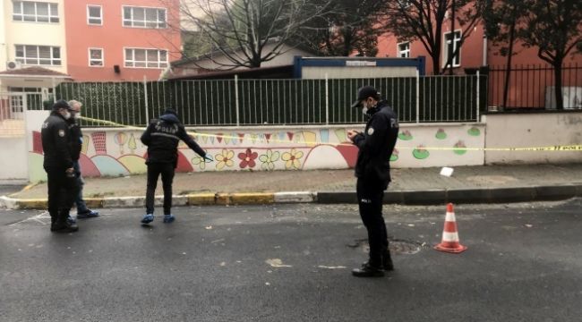 Okul önünde silahla yaralama