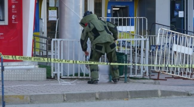 PTT Başmüdürlüğü önünde bomba paniği