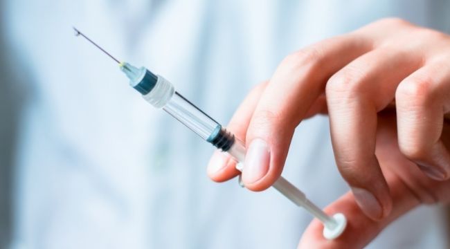 Rusya'da 100 bin askere korona virüs aşısı yapılacak