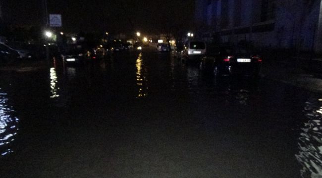 SAĞANAK YAĞIŞTAN DOLAYI DENİZ TAŞTI