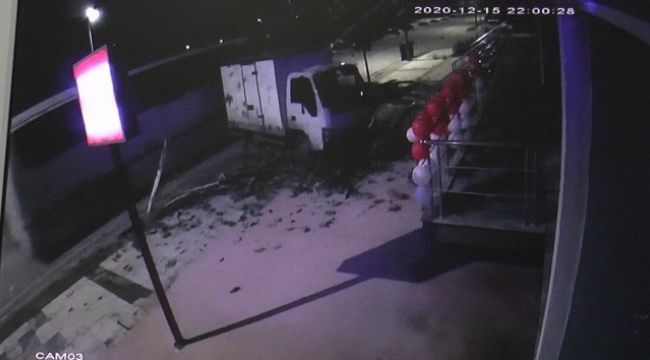 Sürücüsüz otobüs dehşet saçtı