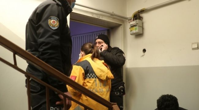 Uyuya kalan genç kadın, ekipleri alarma geçirdi