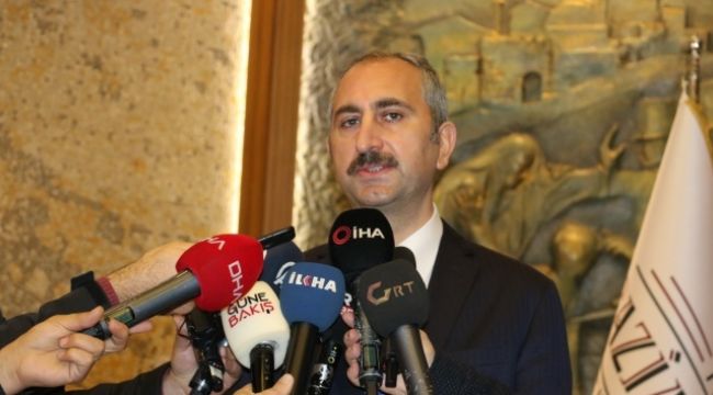 Adalet Bakanı Gül'den Anayasa Mahkemesi açıklaması