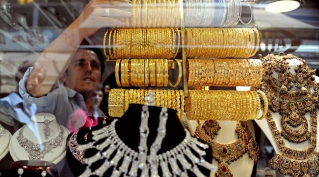 Altın fiyatlarında düşüş sürüyor