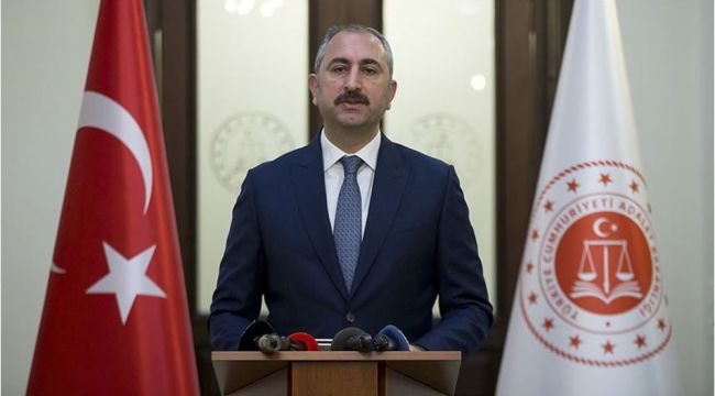 Bakan Gül'den WhatsApp açıklaması