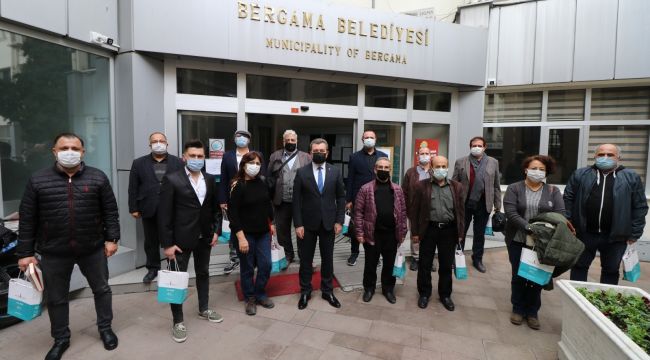 BAŞKAN KOŞTU'DAN ÇALIŞAN GAZETECİLER KUTLAMASI