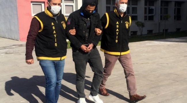 Çakmak isteme bahanesiyle hastane çalışanının telefonunu çaldı