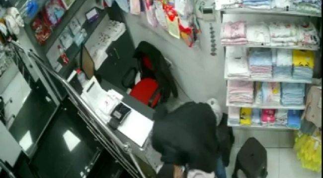 'CEP TELEFONU' HIRSIZLARI TUTUKLANDI