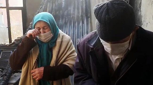 Evleri yanan yaşlı çift, gözyaşlarına boğuldu