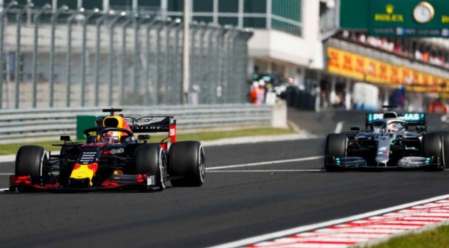 Formula 1 etapları ertelendi
