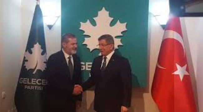 GELECEK PARTİSİ'NDE ŞOK İSTİFA
