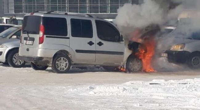 Hastane otoparkında araç alev aldı