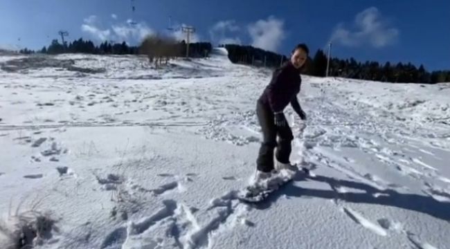 Hülya Avşar Uludağ'da kayak yaptı