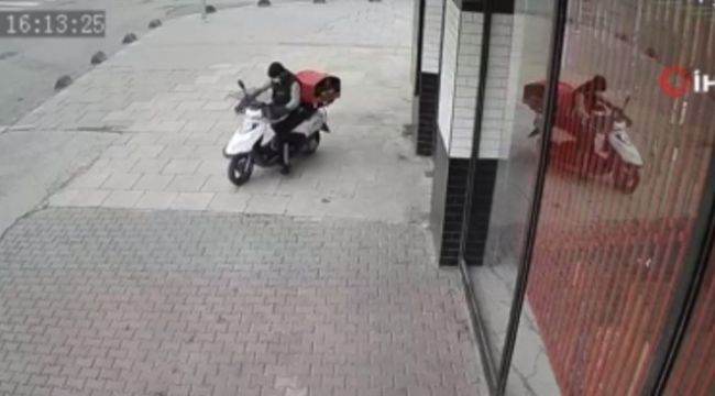 Lokantanın önünden motosikleti böyle çaldı