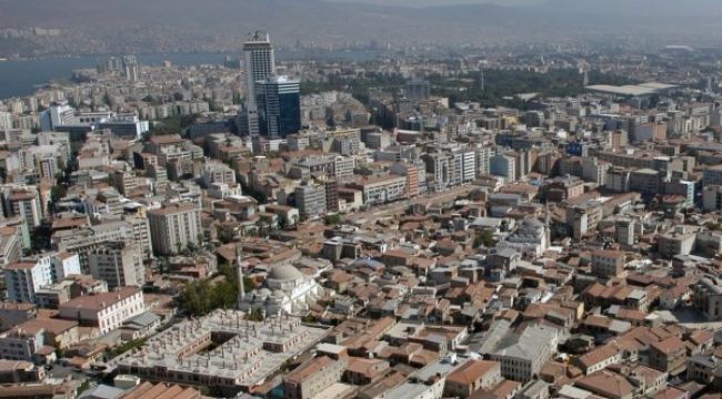 İZMİR'DE KONUT SATIŞLARI AZALDI