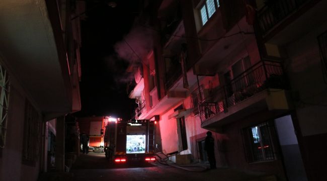 İZMİR'DE YANGIN PANİĞİ
