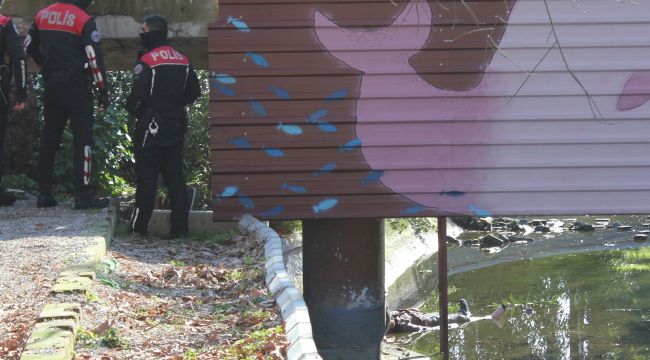 KÜLTÜRPARK'TA BİR KİŞİNİN CANSIZ BEDENİ BULUNDU