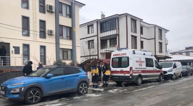 Polis memuru ve öğretmen eşi evde ölü bulundu