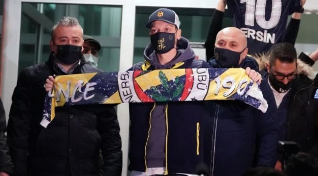 Mesut Özil'den beklenen açıklama