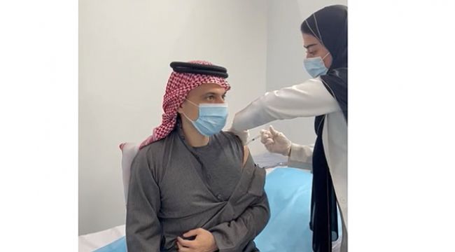 Suudi Arabistan Dışişleri Bakanı Al Suud, Covid-19 aşısı oldu