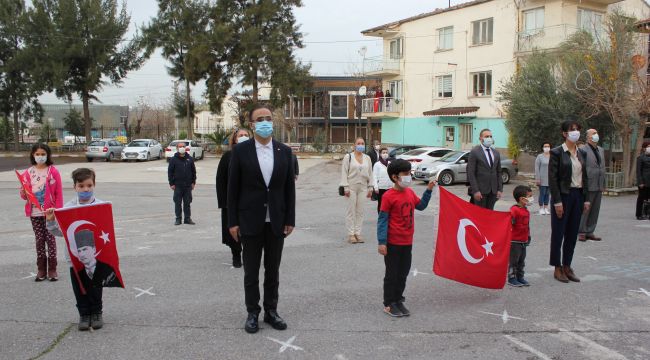 TEBESSÜM ETTİREN İSTİKLAL MARŞI TÖRENİ