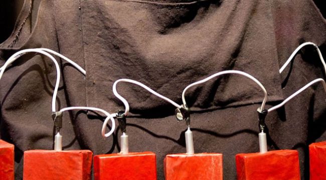Yol kontrolünde durdurulan şüpheliler DEAŞ bombacısı çıktı