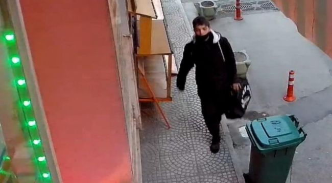 600 yıllık camiyi böyle soydu