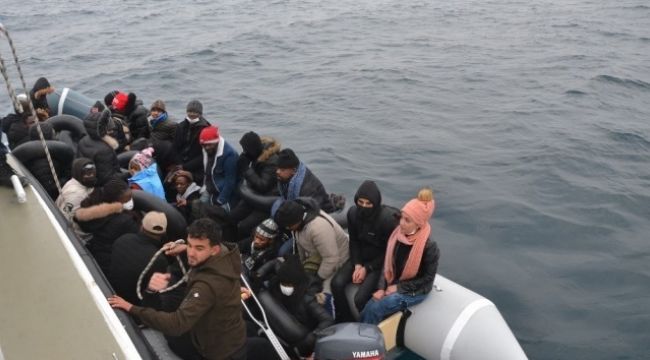 Ayvalık'ta 31 göçmen kurtarıldı