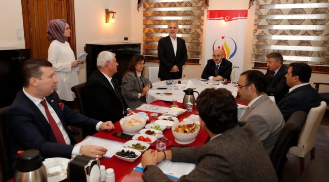 BAĞIMLILIKLA MÜCADELE ADIMLAR MASAYA YATIRILDI