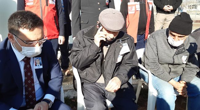 Bakan Soylu'dan şehit babasına başsağlığı