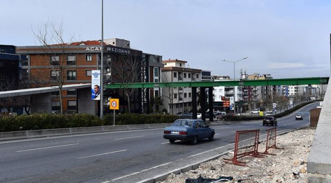 BÜYÜKŞEHİR’DEN İKİ YENİ YAYA ÜST GEÇİDİ