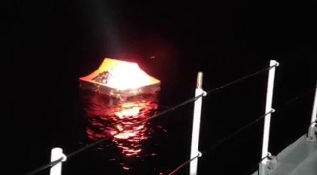 Çanakkale açıklarında 13 düzensiz göçmen kurtarıldı