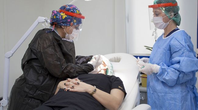 DEÜ’de tıbbi kozmetoloji kliniği açıldı