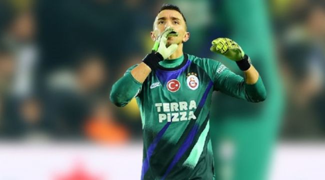 Galatasaray'da Muslera şoku!