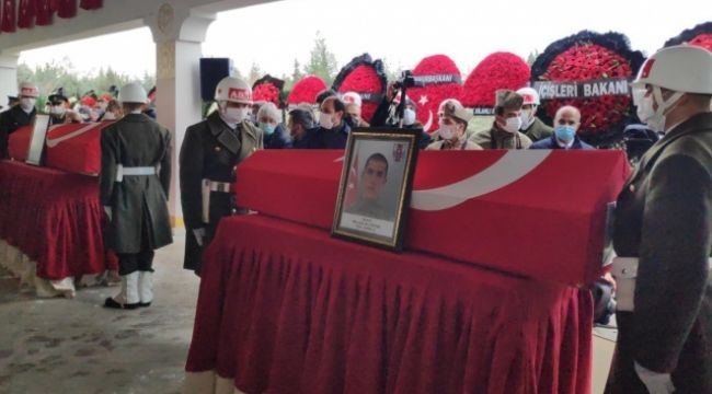 Gara şehitleri Gaziantep'te son yolcuğuna uğurlanıyor