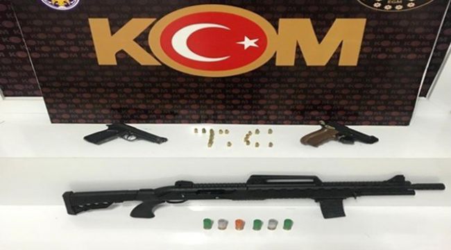 İş yeri cephanelik çıktı