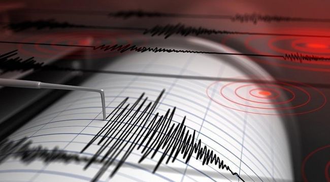 İZMİR'DE KORKUTAN DEPREM !