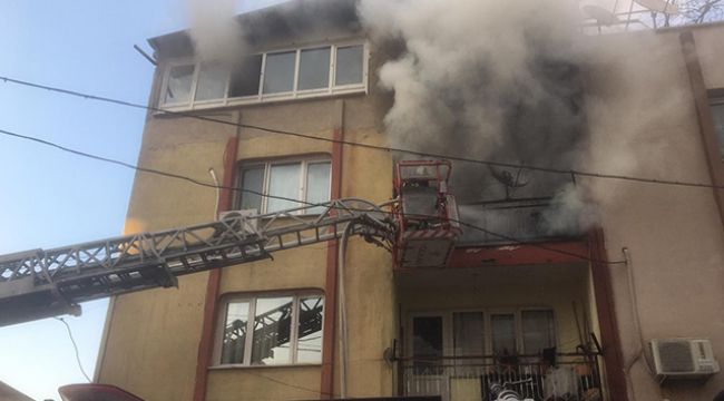 Manisa'da korkutan yangın