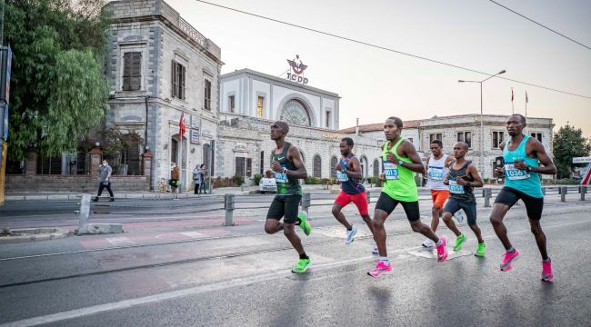 MARATONİZMİR SÜRDÜRÜLEBİLİR BİR DÜNYA İÇİN KOŞULACAK