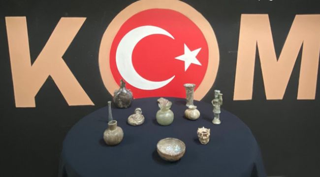 Otelde tarihi eser ele geçirildi