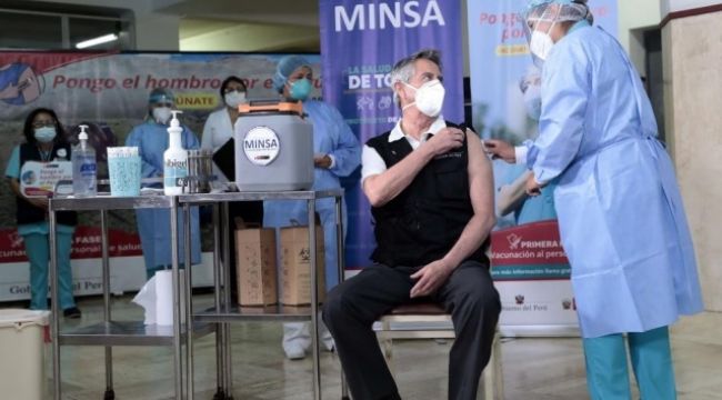 Peru Devlet Başkanı Sagasti Covid-19 aşısı oldu