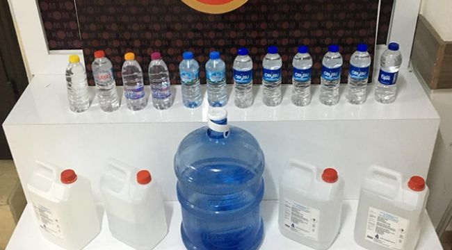 Pet şişede ev yapımı alkole baskın