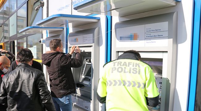 Ruhsatsız ATM'ler mühürlendi