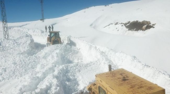 Şırnak'ta kar kalınlığı 5 metreye ulaştı