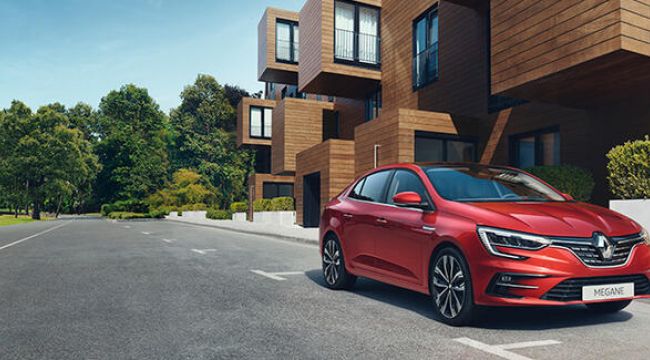 Yeni Megane Sedan yollara çıktı!