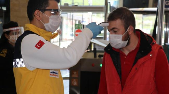 Almanya’da son 24 saatte 21 bin 573 Kovid-19 vakası kaydedildi