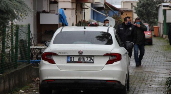 Aracı av tüfeğiyle delik deşik ettiler